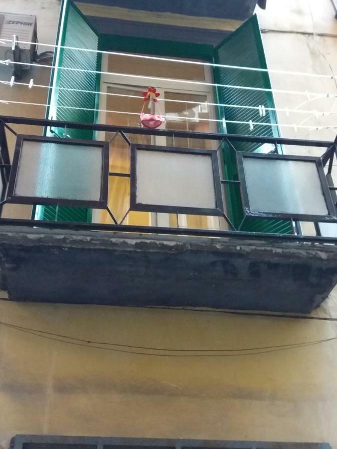 Casa Lillina A Toledo , Near Piazza Del Plebiscito Apartment Napoli Bagian luar foto