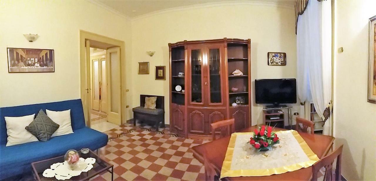 Casa Lillina A Toledo , Near Piazza Del Plebiscito Apartment Napoli Bagian luar foto
