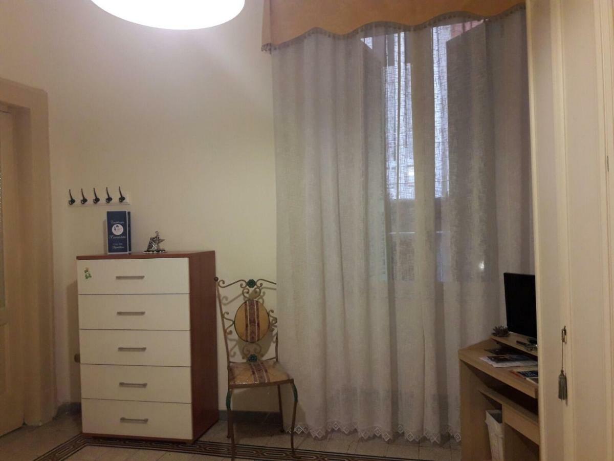 Casa Lillina A Toledo , Near Piazza Del Plebiscito Apartment Napoli Bagian luar foto