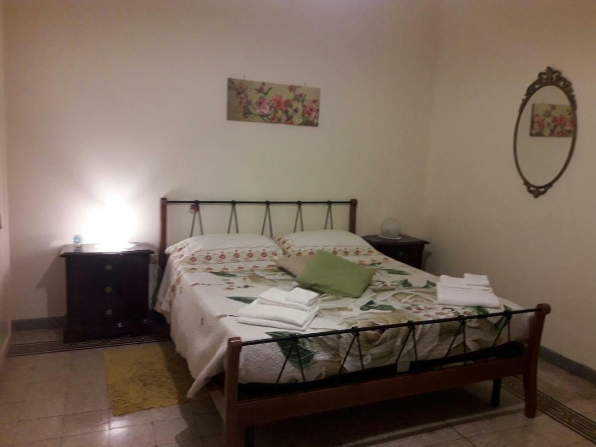 Casa Lillina A Toledo , Near Piazza Del Plebiscito Apartment Napoli Bagian luar foto